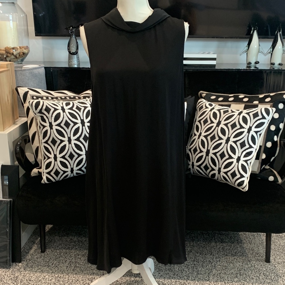 NWT. PESERICO Black Sleeveless A-Line Dress. Size 46. Gorgeous!